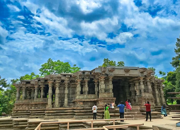 Thousand Pillar Temple